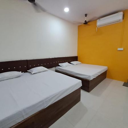 Shree Sawariya Yatri Grah Hotel Ujjain Buitenkant foto