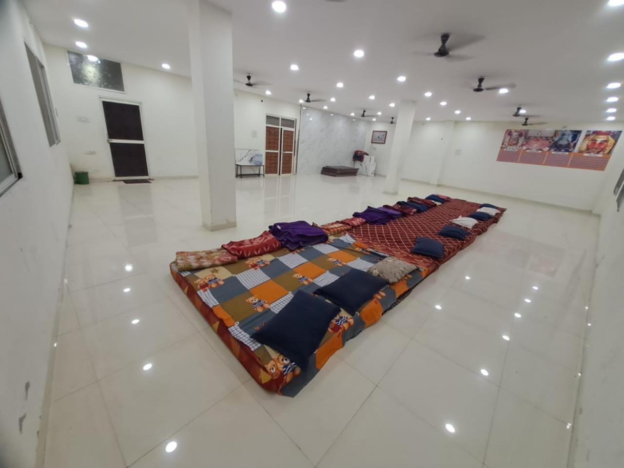 Shree Sawariya Yatri Grah Hotel Ujjain Buitenkant foto